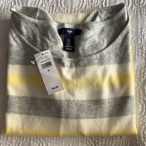 🌟 Gap sweater 🌟